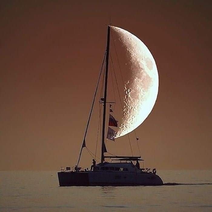 amazing_physics's tweet photo. Amazingly Captured•••😃❤️⛵🌕 https://t.co/n5rsS1HRnC