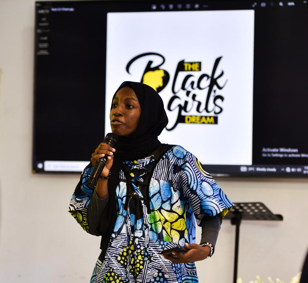 Our Amazing Spoken word Artiste , The Dynamic Hajia performed an inspiring and soul-lifting poem to our Champs❤️
Thank you to Our Amazing Artiste for Gracing Our event as always ❤️
#ISDC3.0
#theinclusiveedition
#PublicSpeakingtraining
#PublicSpeaking
#PublicSpeakers
#Competition