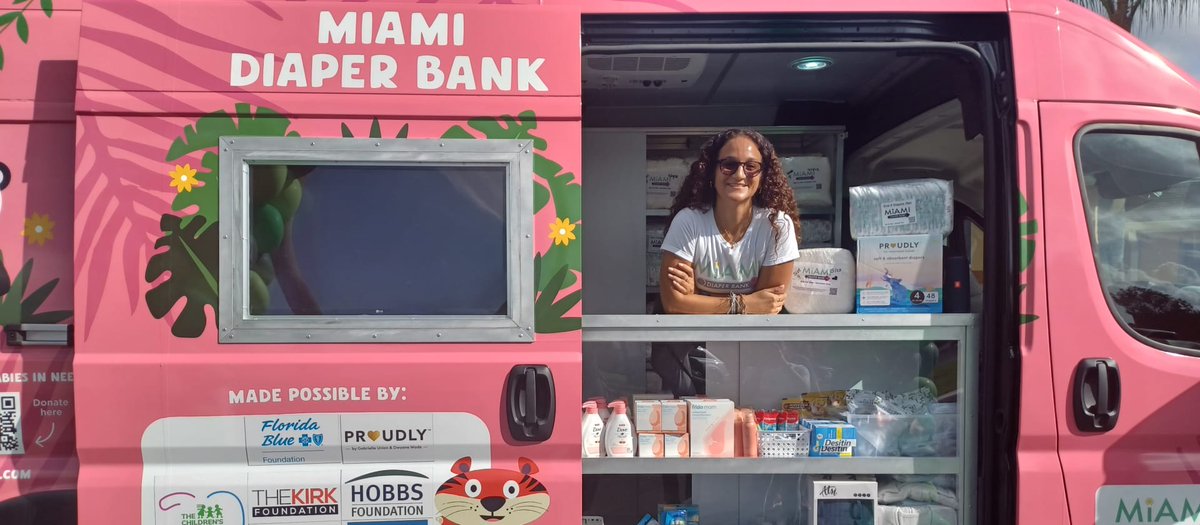 Gabriela Rojas, a first-generation college student & mom, is making a difference in her community by running @Mia_DiaperBank. In this article by @FIU, discover how she's impacting low-income Miami families access, one diaper at a time. Read more: bit.ly/3NY1EA7