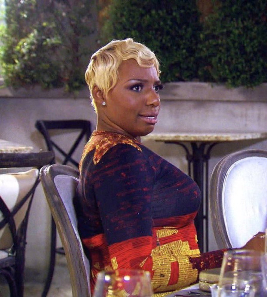 iamcountess's tweet photo. @swervjoy @thenataviamarie And if it was a man he can be in there 😂 https://t.co/YcvNrsiP2g