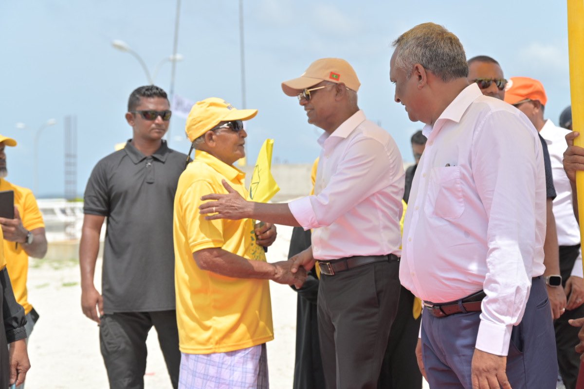 AdamMhmd_'s tweet photo. Pres @ibusolih’s heart overflows with empathy's tide,
Compassionate leader, with love as his guide.
In every action, he seeks to heal,
A beacon of kindness, his strength revealed. IA #ebburun
https://t.co/KbvjTrMCUM
#Ibu2023
#UfaaveriAmaanRaaje https://t.co/gVY70kzcvR