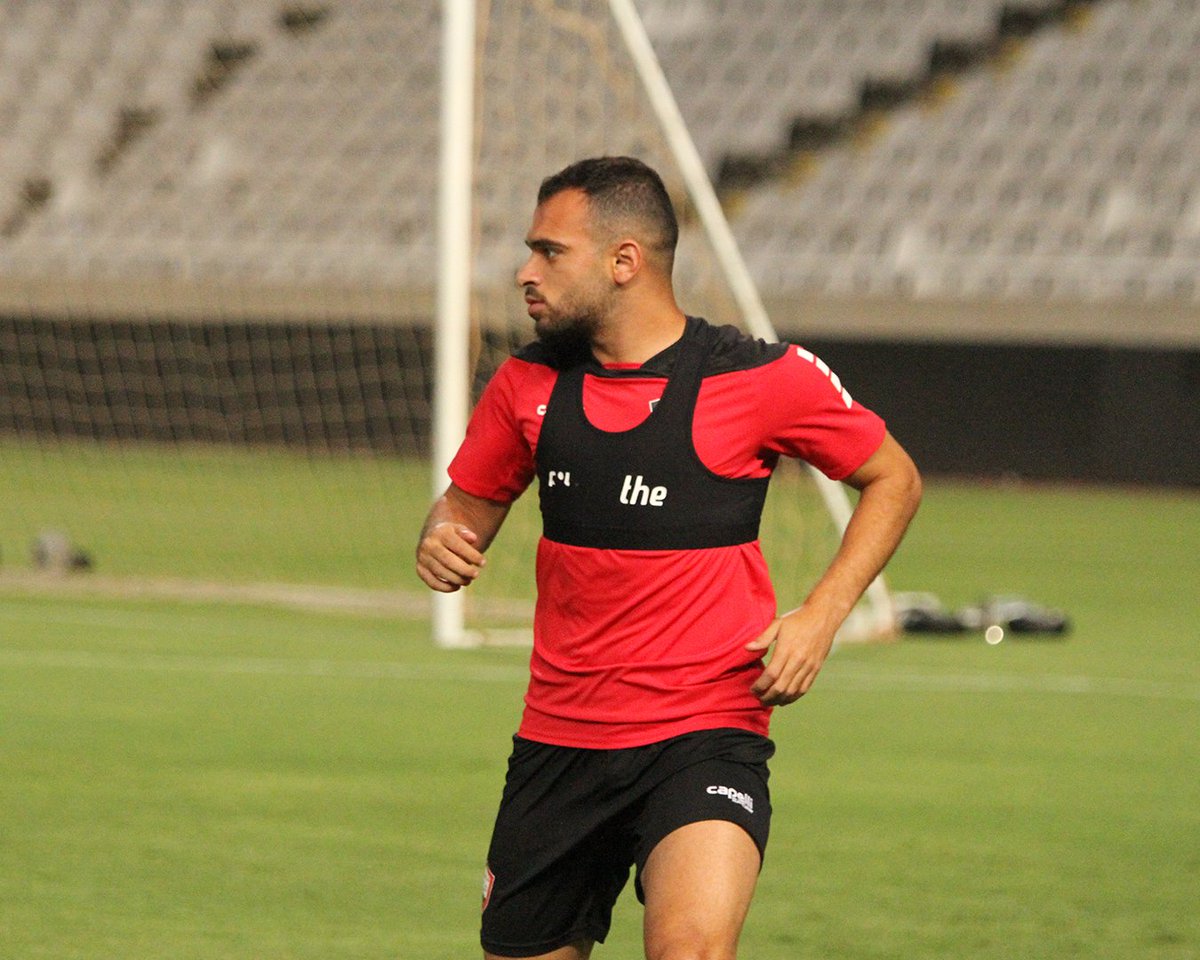 GabalaSC's tweet photo. 🔴⚫ Oyunöncəsi son məşqimizdən 📷

#gsc #gabalasc #AdımızdaQələbəVar https://t.co/DuyKy7EzCb