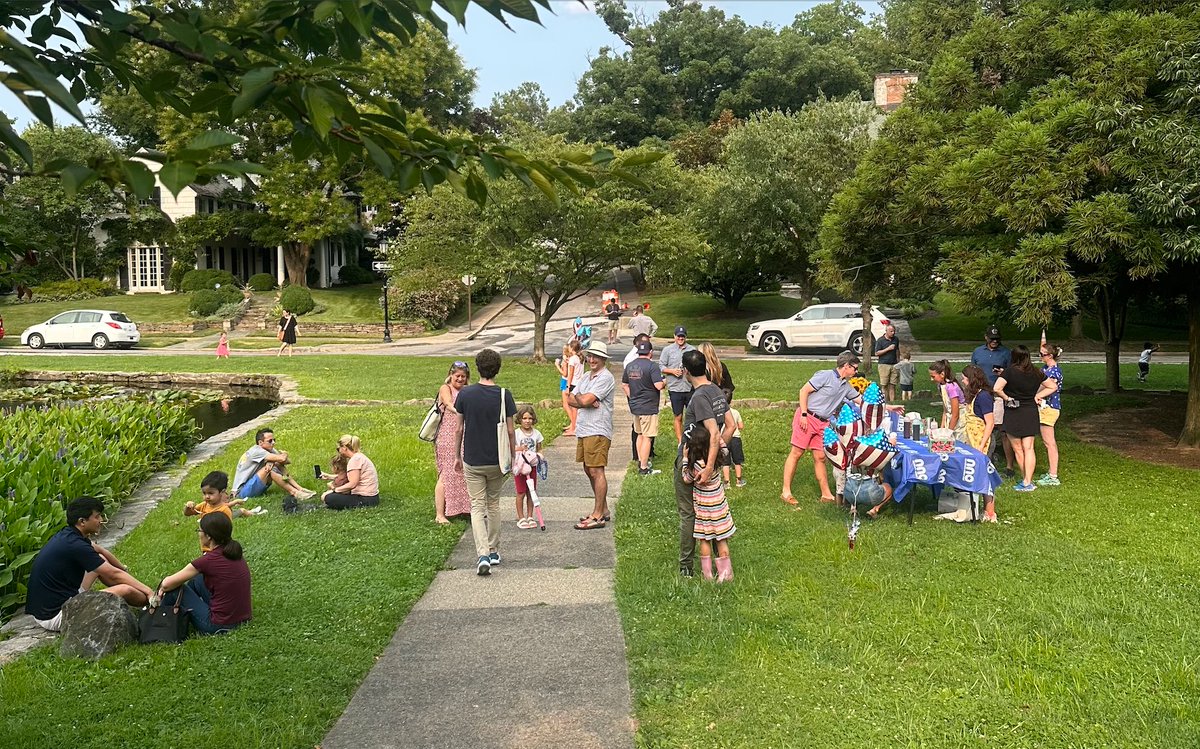 MarkConway4th's tweet photo. My team spent #NationalNightOut2023 all across around the 4th! They stopped by get-togethers at Wilson Park, Kimberleigh Road, Mid-Govans, Homeland, and Lake Walker. Neighbors were out and about enjoying the weather and connecting with @BaltimorePolice and @BaltimoreFire. https://t.co/85nGxRwuYV