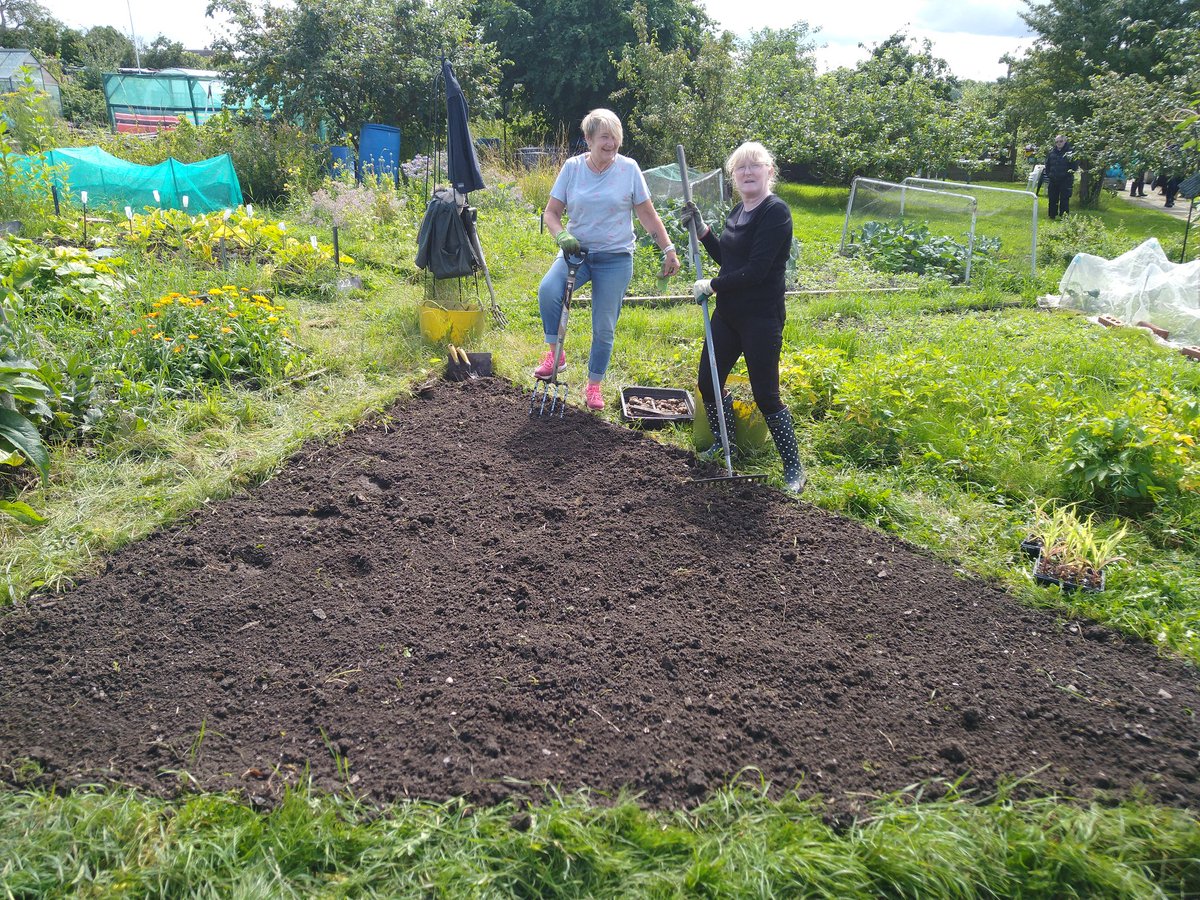 Dig In Community Allotment tweet media