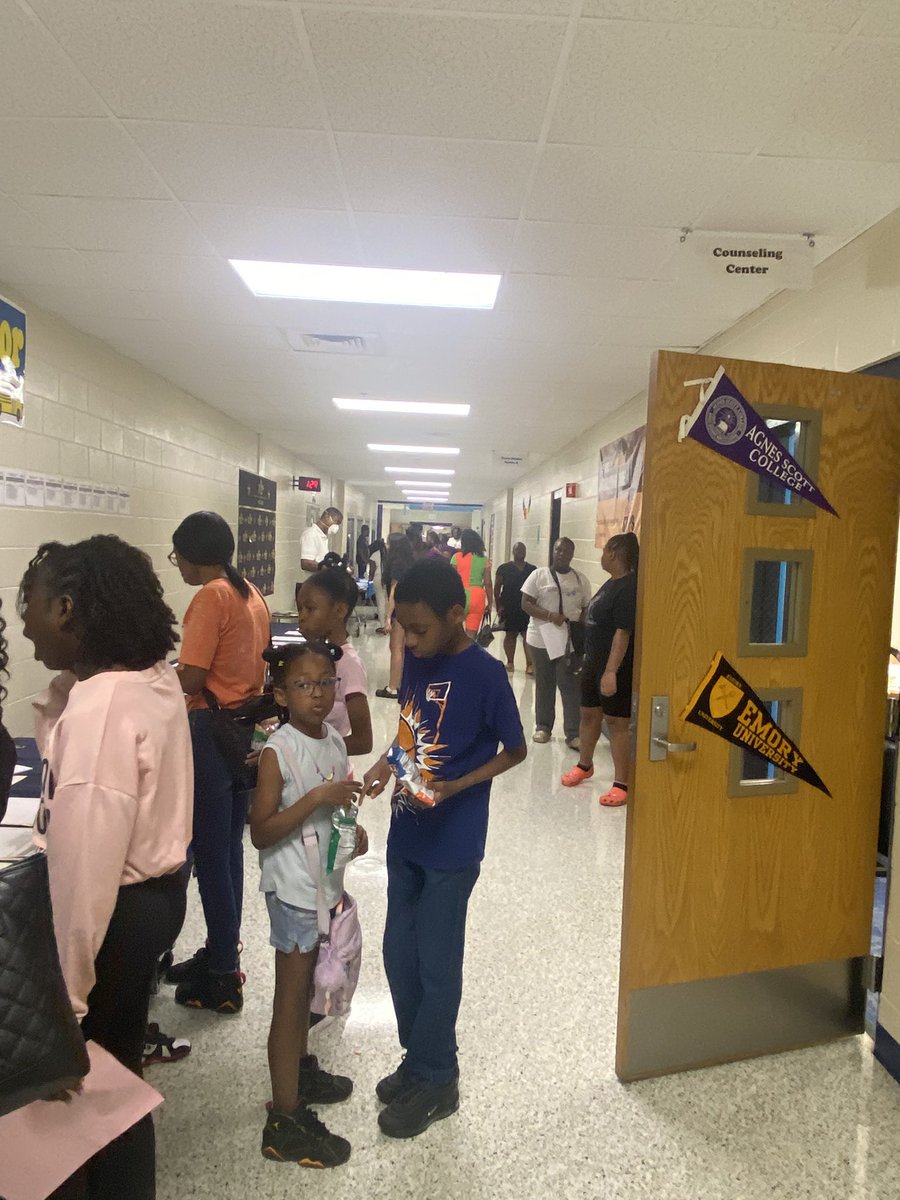 MiddleCedar's tweet photo. “Disrupting for Excellence “ Scholars and parents are gearing up for a  successful year during Open house at Cedar Grove Middle School ! @DeKalbSchools @DCSDRegionVII https://t.co/dUI9CA5NWi