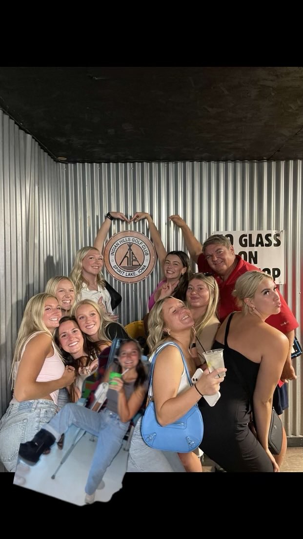 Oops Hannah wasn’t in the original post. She was stuck in the elevator