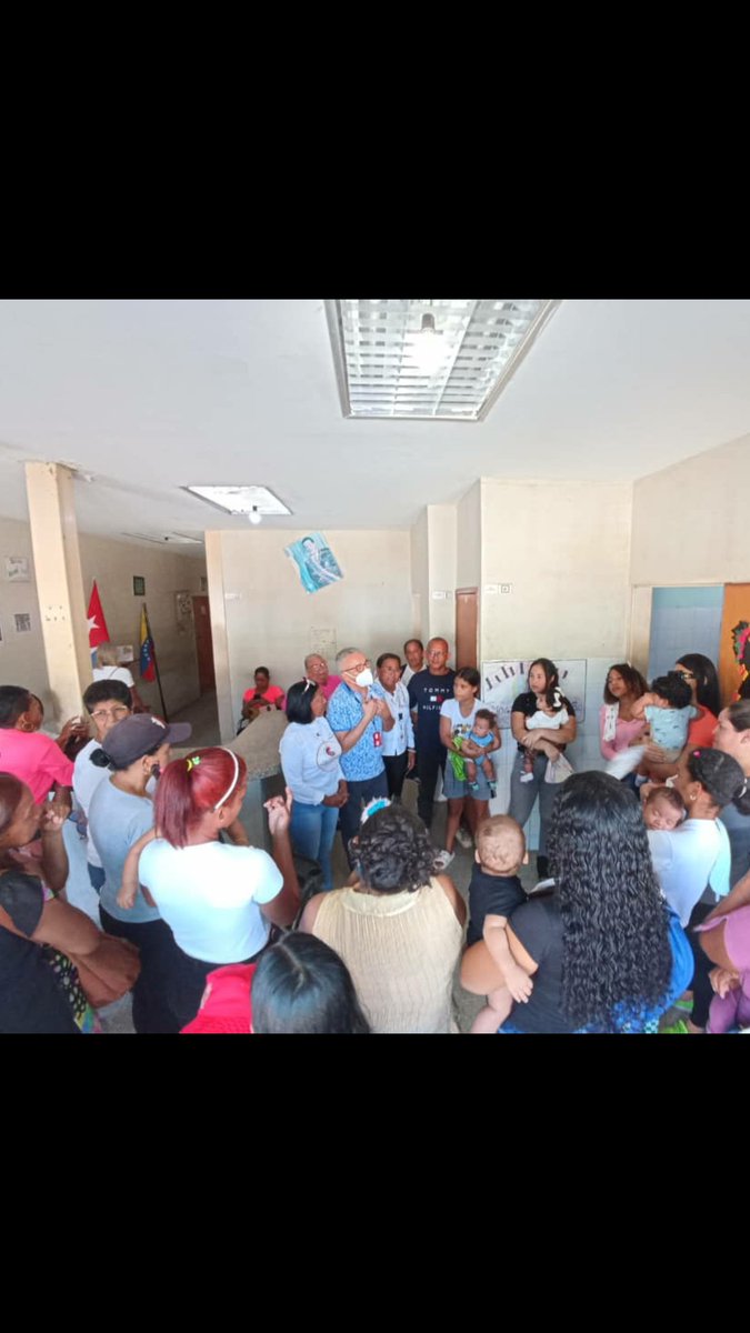 IvssMoron's tweet photo. #GenteIVSS, activos hoy charla sobre #LactanciaMaterna, Asic Barrio Coro en compañía #MinMujer, #BarrioAdentro, en apoyo a las #PoliticasPublicasSalud. @MagaGutierrezV @NicolasMaduro . https://t.co/aVsHGjWkAA