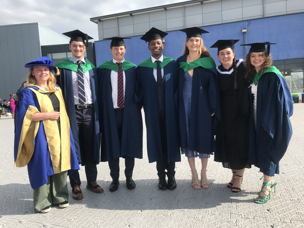 BenHarigtn's tweet photo. On 21/07/23 I finished my uni studies after 4 years, studying BSc PE, Sport &amp; Health with a Year Abroad, achieving a 2:1 🎉 The first three at the @uniofeastanglia then my final year abroad at the @Uni_Newcastle I’m so thankful for everyone I’ve met along the way 🫶🏼 https://t.co/hnucpLndFI