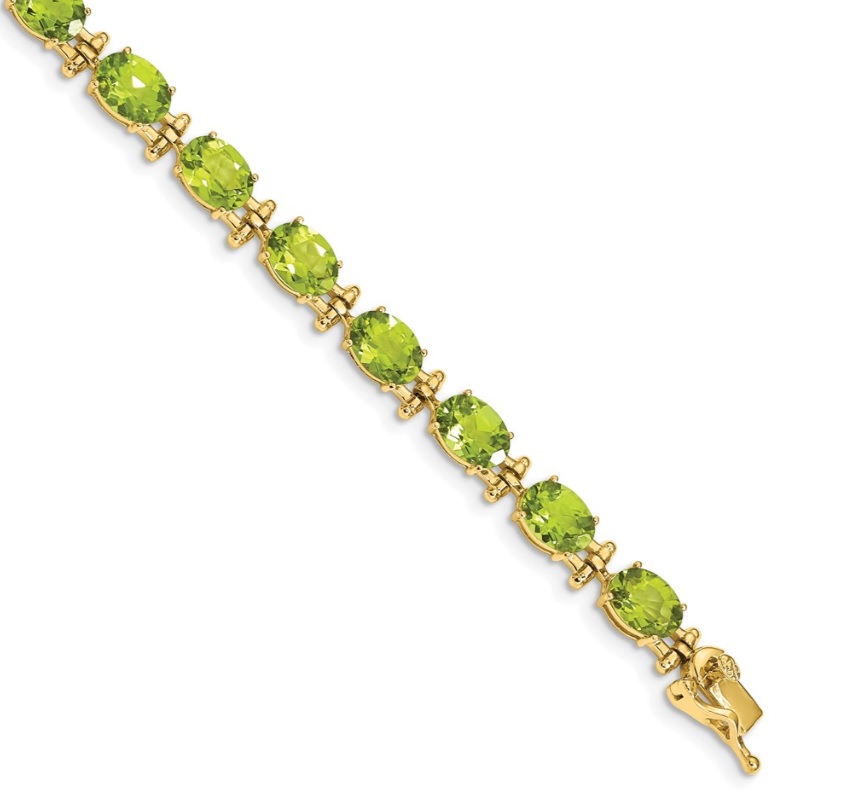 ServiceMerch's tweet image. Peridot: August's Birthstone and 15th Anniversary.  One of the few gemstones to be found in only one color - Beautiful AND Affordable - shop today at ServiceMerchandise.com
#PeridotGemstone #birthstone #augustbaby #anniversarygift #gemstonelover