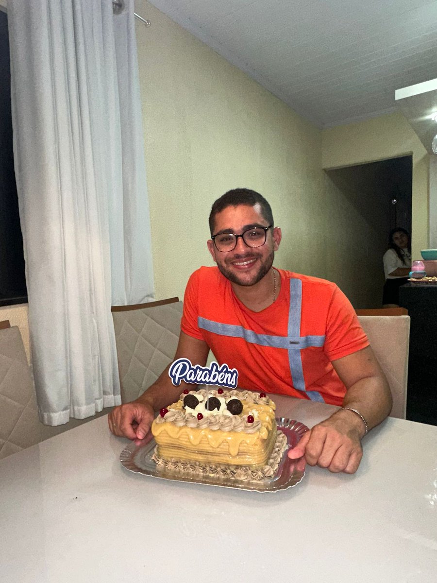 BezerraErikes's tweet photo. Agradeço a Deus por mais um ano de vida, e pela as bênçãos concedidas a mim. https://t.co/QPTsfM0uBo