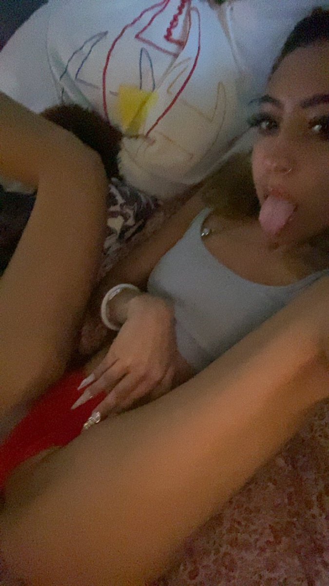 bhadkenzie's tweet photo. good morning babies who wants to fuck me back to sleep 😴😍

#Latina #lesbian #pussy #nsfw #wetpussy #lanarhoades #anal #clit #rubbing #public #sextape #latina #pussy #slut #teen #petite #nude #nsfwtwt #sex #onlyfans #onlyfansgirl #fingering #pounded #cum #squirt #thong #pyt https://t.co/6DBnQZ0jNH