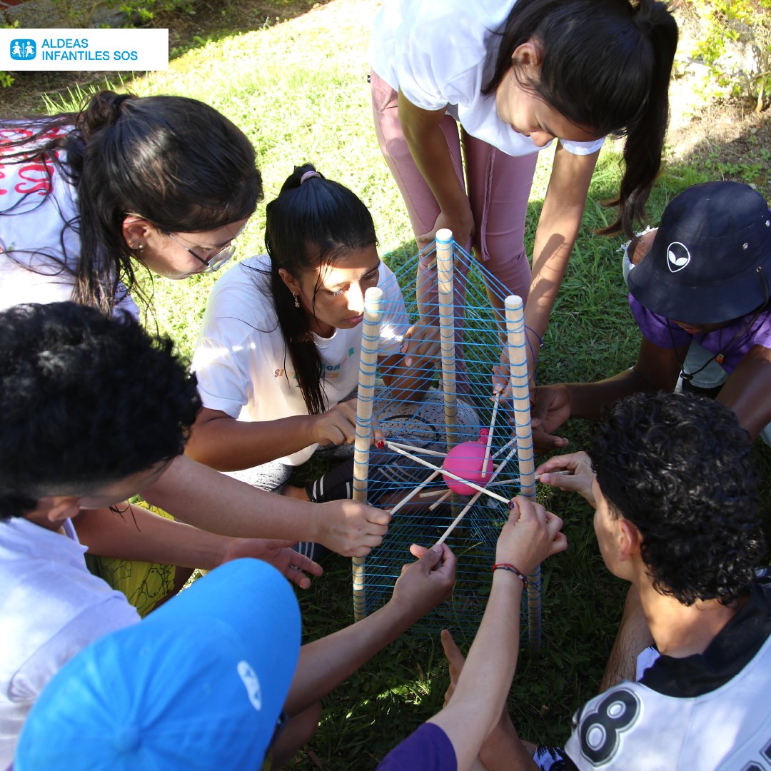AldeasColombia's tweet image. Durante el segundo día del Encuentro Nacional de la Red SOS por Colombia, los y las jóvenes fortalecieron sus conocimientos sobre liderazgo, gobernanza y participación, por medio de charlas con expertos y actividades lúdico-pedagógicas.🤗💜

#SomosAldeas #RedSOS #Juventud