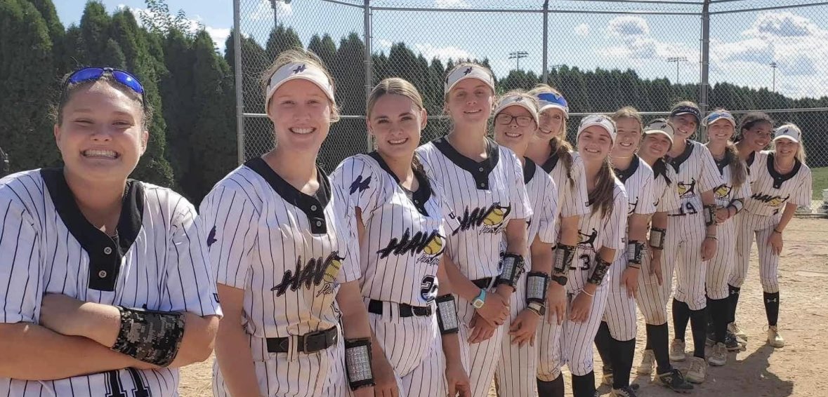 HannahBolt02's tweet photo. We had an amazing weekend in hershey! I batted .500 with 2 doubles, a triple and 3 stolen bases. We ended with a win in the championship! Way to end our spring season on a high note. So excited for our fall season. I love this team!
@Havok_2024 https://t.co/8sm5VOJzvg