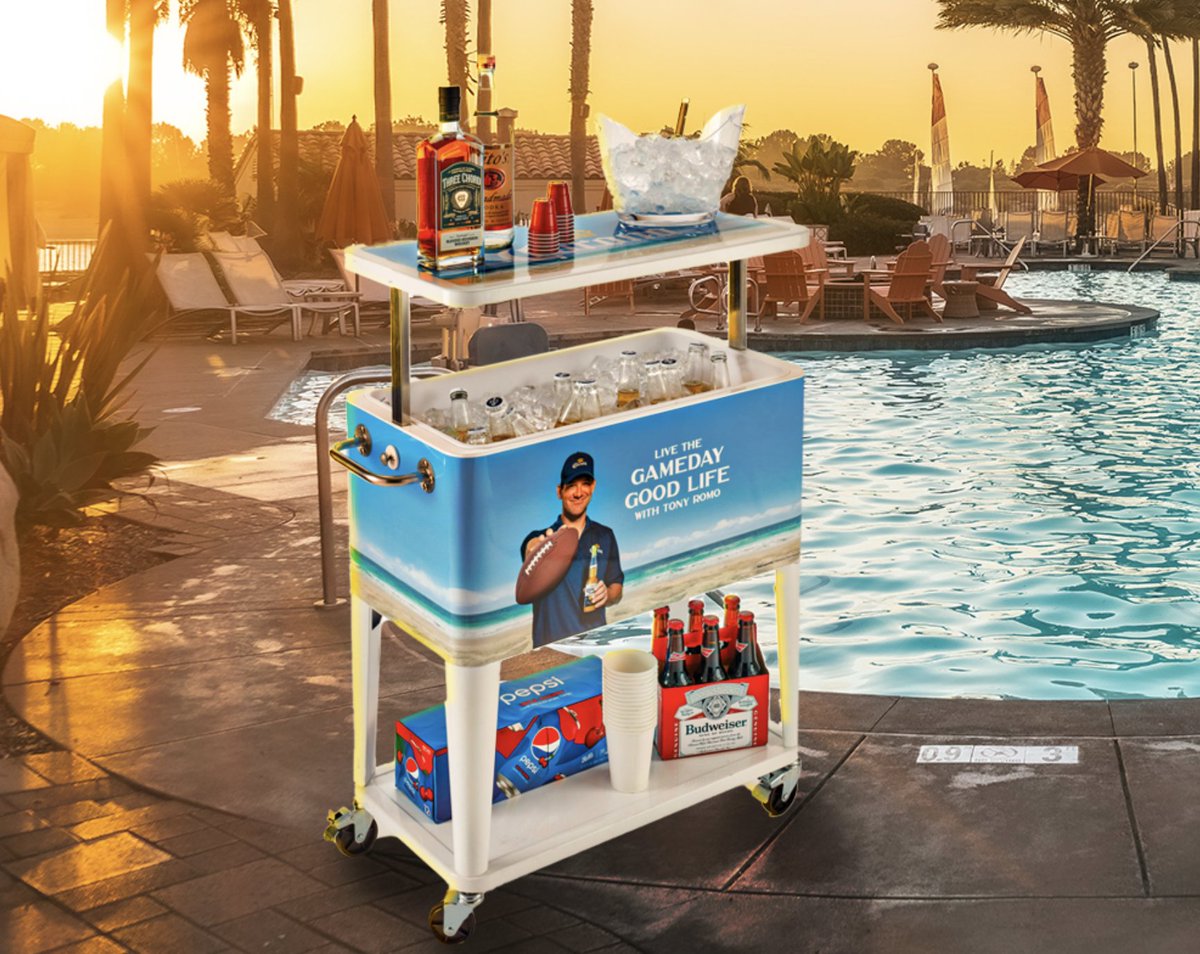 idegyinc's tweet photo. Upgrade your gatherings with the one-of-a-kind Cooler, a seamless blend of functionality and branding excellence.

Raise the Bar: https://t.co/3wQ7lt4WJR

#brandedmerch #customcooler #branded https://t.co/JrIsQ8A0bw