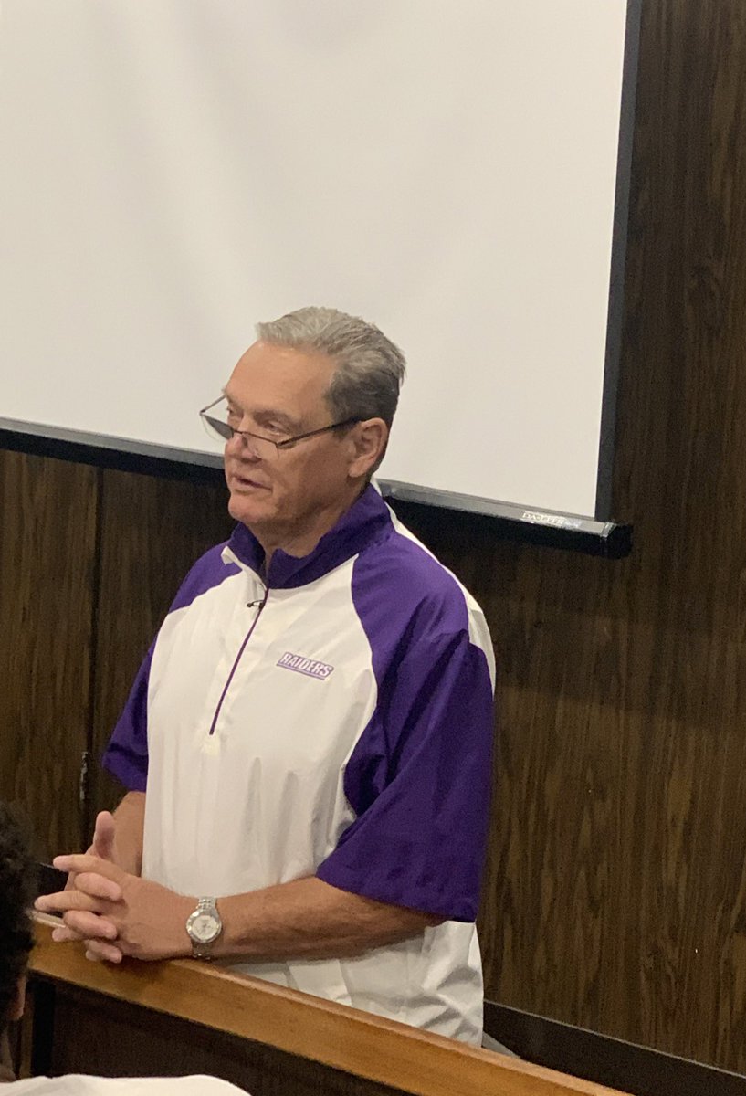 Our #RethatA speaker today was College Football Hall of Famer, Larry Kehres. As the father of Aviator alumni, Coach Kheres shared his wisdom on what makes a good football team and how he believes in the city of Alliance and our young men “Alliance is and always has been TOUGH.”