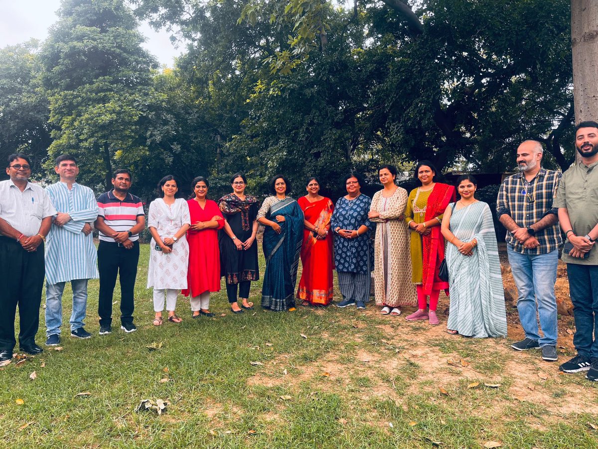 IamCJha's tweet photo. #CoLearningSession
For upcoming learning improvement cycle we discussed
▶️Time Management
▶️Preferred Activity Time
▶️Group & Collaboration Work
▶️Reflection & Review
▶️Brain Exercises
@AtishiAAP
@Dir_Education @gupta_iitdelhi
@SCERT2021 @PbpandeyB
@TDCProgram @CentreforIM https://t.co/spaENtjkud