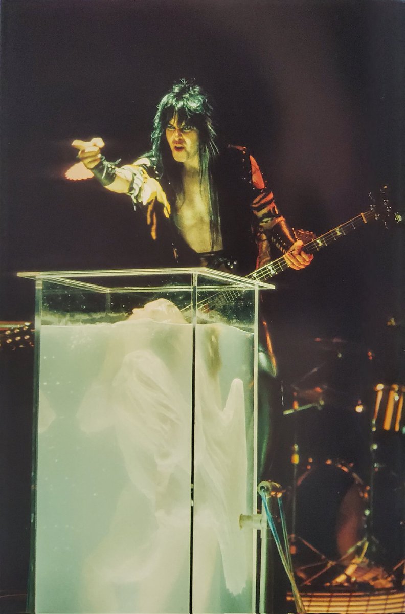 WaspFanClub's tweet image. Blackie Lawless of W.A.S.P. 

L.O.V.E. Machine video shoot 

photo by Ross Halfin 

#BlackieLawless #wasp
#LoveMachine @WASPOfficial