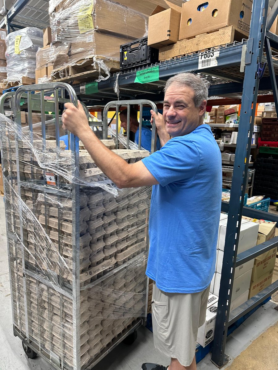 .<a href="/Woodridge68/">Woodridge Dist 68</a> Cares: Day of Community Service 2023. W68 administrators recently volunteered <a href="/WSCPantry/">West Suburban Community Pantry</a> as a way to give back to the community #innovate68