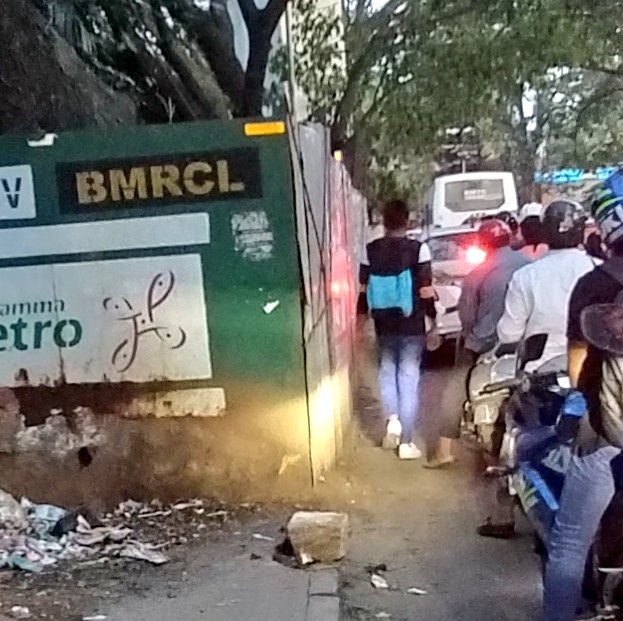 RBPachhapur's tweet photo. A whole of #foothpath near a traffic junction is taken over by @MDNammaMetro
Can we expect @blrcitytraffic @BlrCityPolice to act in favour of #Pedestrian #RoadSafety at
https://t.co/ZL8sWzvlSt
Can you ensure the safety of walkers?
#LetUsWalk
@jpnrwa @ICCCBengaluru
@namma_BTM https://t.co/3YHLgIKXzy