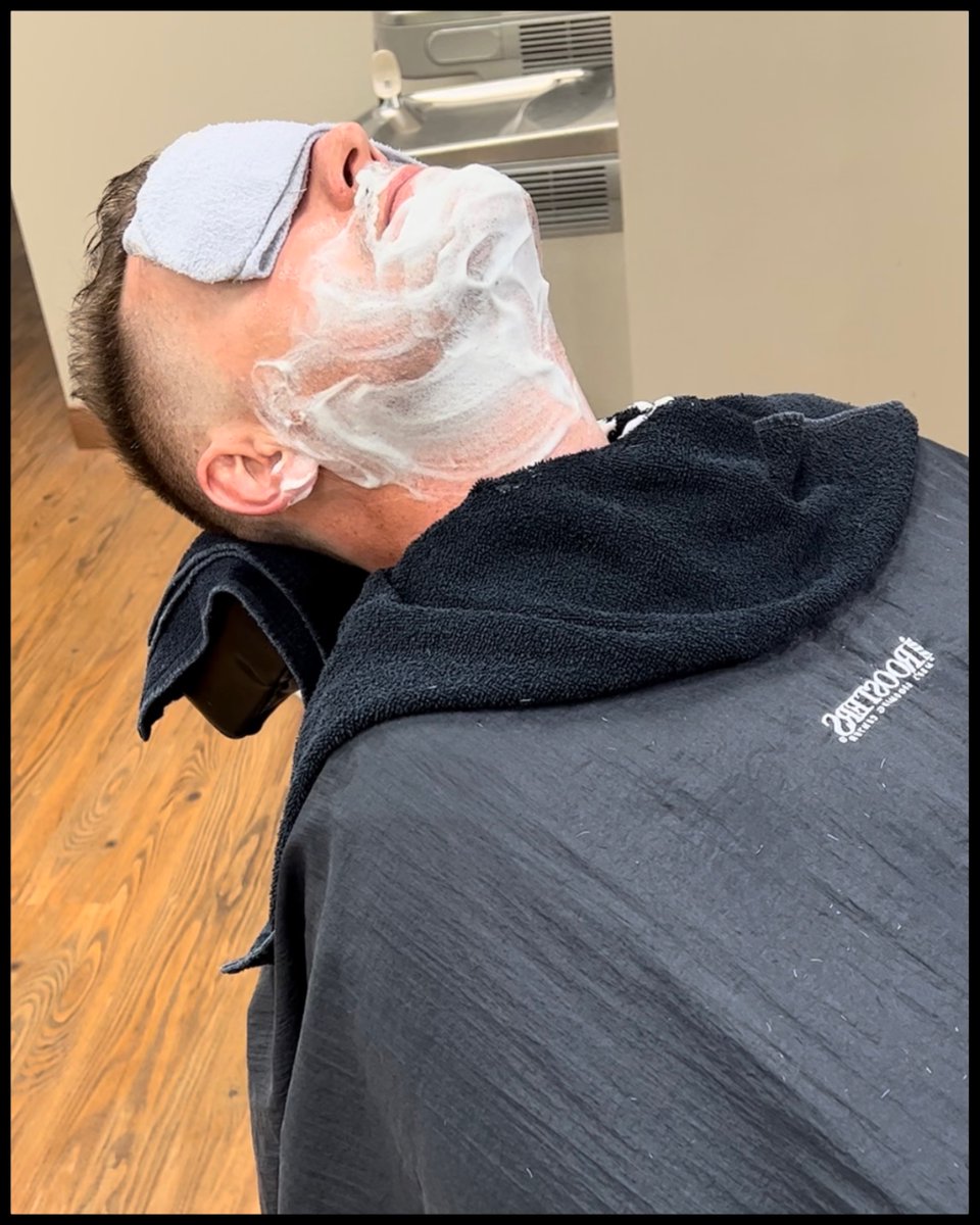 RoostersReston's tweet photo. Relax and enjoy a hot shave with your haircut. Book your appointment at https://t.co/kG6Fh5fea2 #hotshave #mensgroomingspecialist #reston #follow #barbers #masterbarbers #roostersmgc #fades #color #beardtrims #aveda #billyjealousy #menshaircuts #customfade #freshcut https://t.co/dBLhCfe2JW