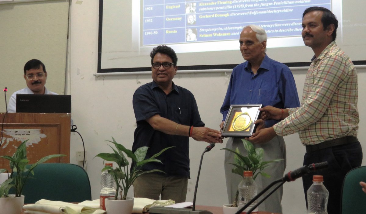 IndiaSTS's tweet photo. @JNU_official_50 @DoT_India @CSIR_IND @mgovind11 @shubhjnu @AannuuppK @NITIAayog @PrinSciAdvGoI @PrinSciAdvOff @IICJNU @JNU_EIACP @abvsme CSSP #JNU organized a Special Lecture on "Role of Indian Scientists in Freedom Movement with special reference to Acharya P.C. Ray", delivered by Prof T.P. Singh at SSS Committee Room on 2 August to celebrate the birth anniversary of Acharya #PCRay. https://t.co/oOVnaBEIly