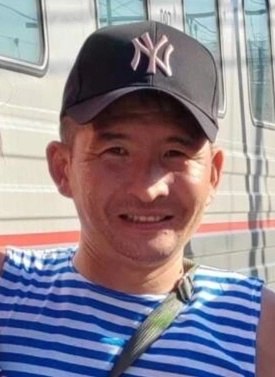 22 июля на СВО погиб 35-летний омич - отец шестерых детей Ринат Шайкин 
В ноябре 2013 года Москаленский суд признавал его виновным в незаконной рубке пяти берез. Шайкин объяснил это тем, что ему нужно было отапливать дом