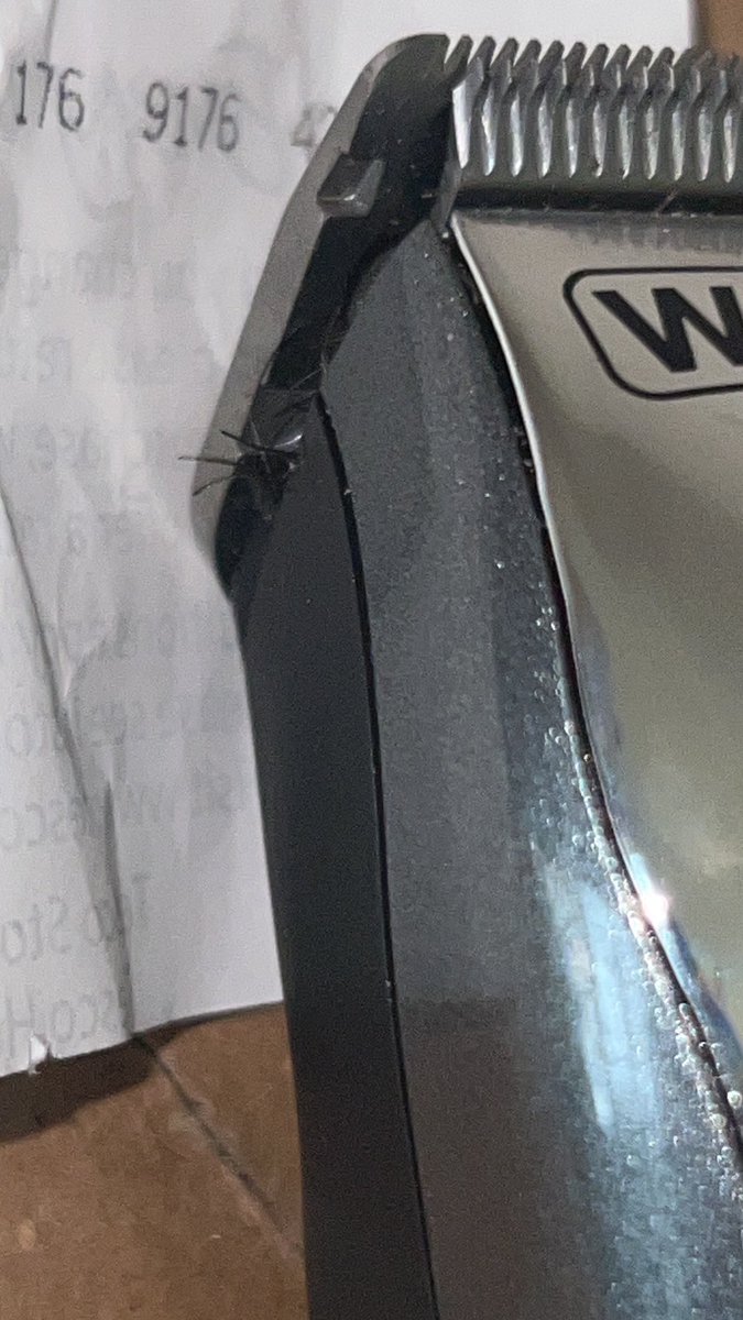 LewisRogers07's tweet photo. @tesconews @Tesco very disturbed to find my grooming kit purchased less than 30 minutes ago had clearly been returned and re tagged without being checked.. not only had marks on it but someone else’s hair stuck in also!!! 😡 😤 https://t.co/wO7EJhRaDV