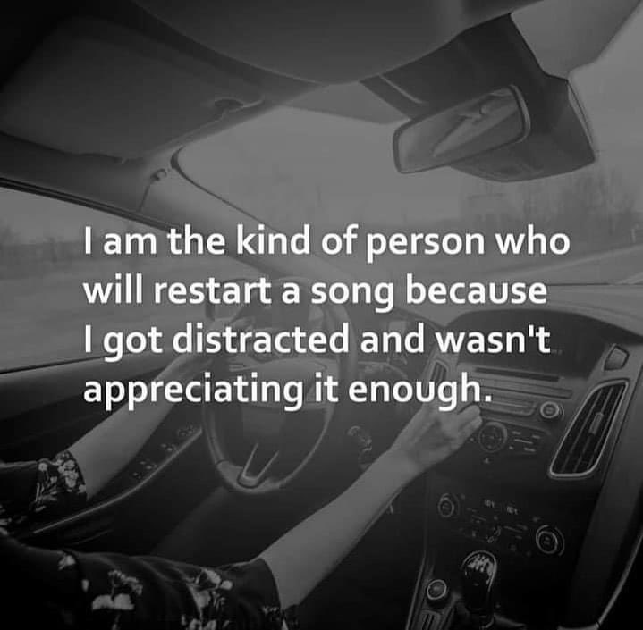 ChristiMyranda's tweet photo. This is so very true lol. Can’t show a song the proper appreciation of you get distracted and have to stop singing it lol. 🎤♥️🎙️💖🎶💜🎼💙🎵💚 https://t.co/MLI3C837nE