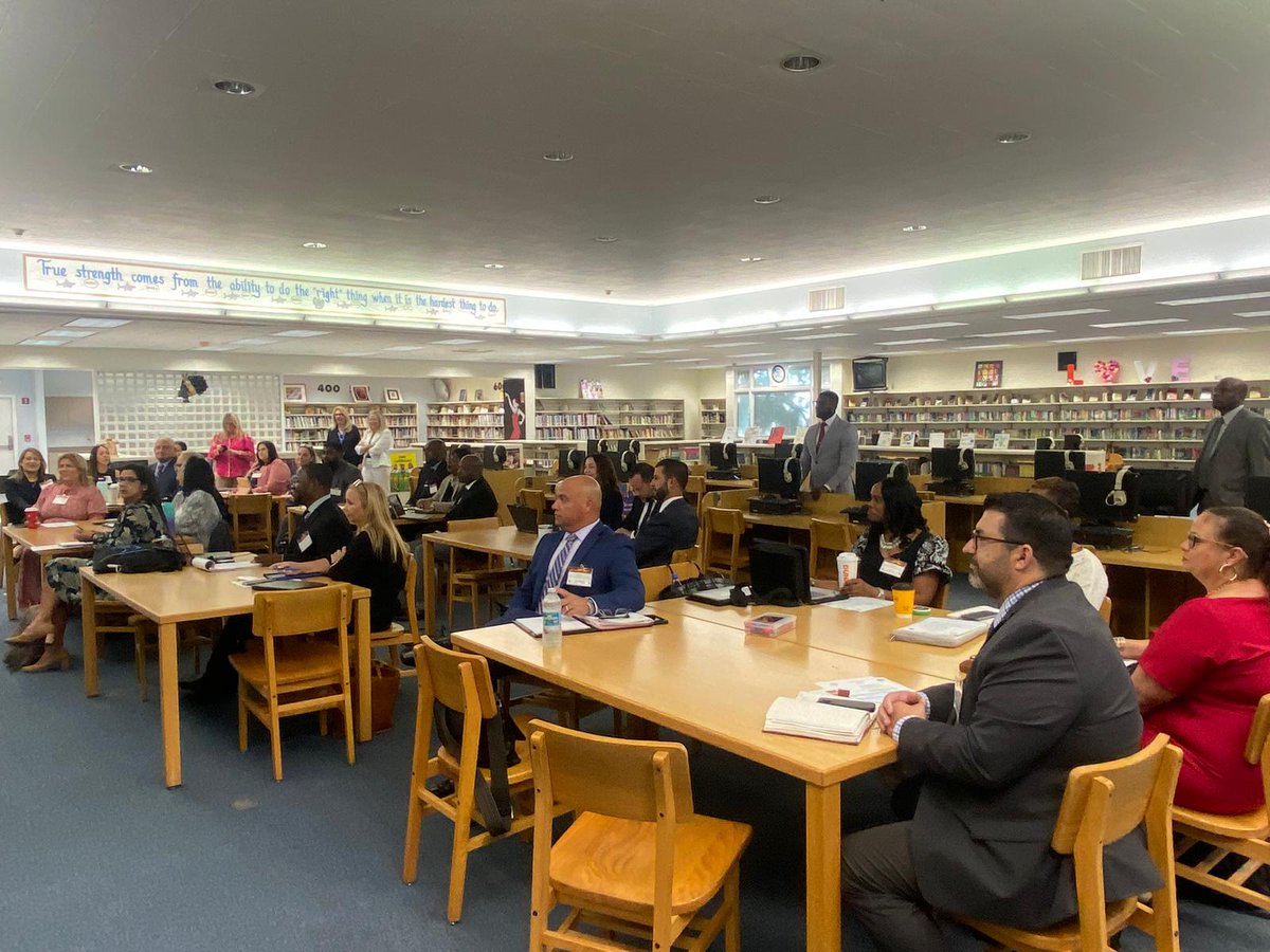 SuptDotres's tweet photo. It is my pleasure to welcome all newly appointed @MDCPS principals at today’s Principal Induction Academy kick-off. I wish you all a successful journey ahead as you guide, inspire, and empower the next generation of leaders. #MDCPSInspires #YourBestChoiceMDCPS https://t.co/mKnEd4Ehoi