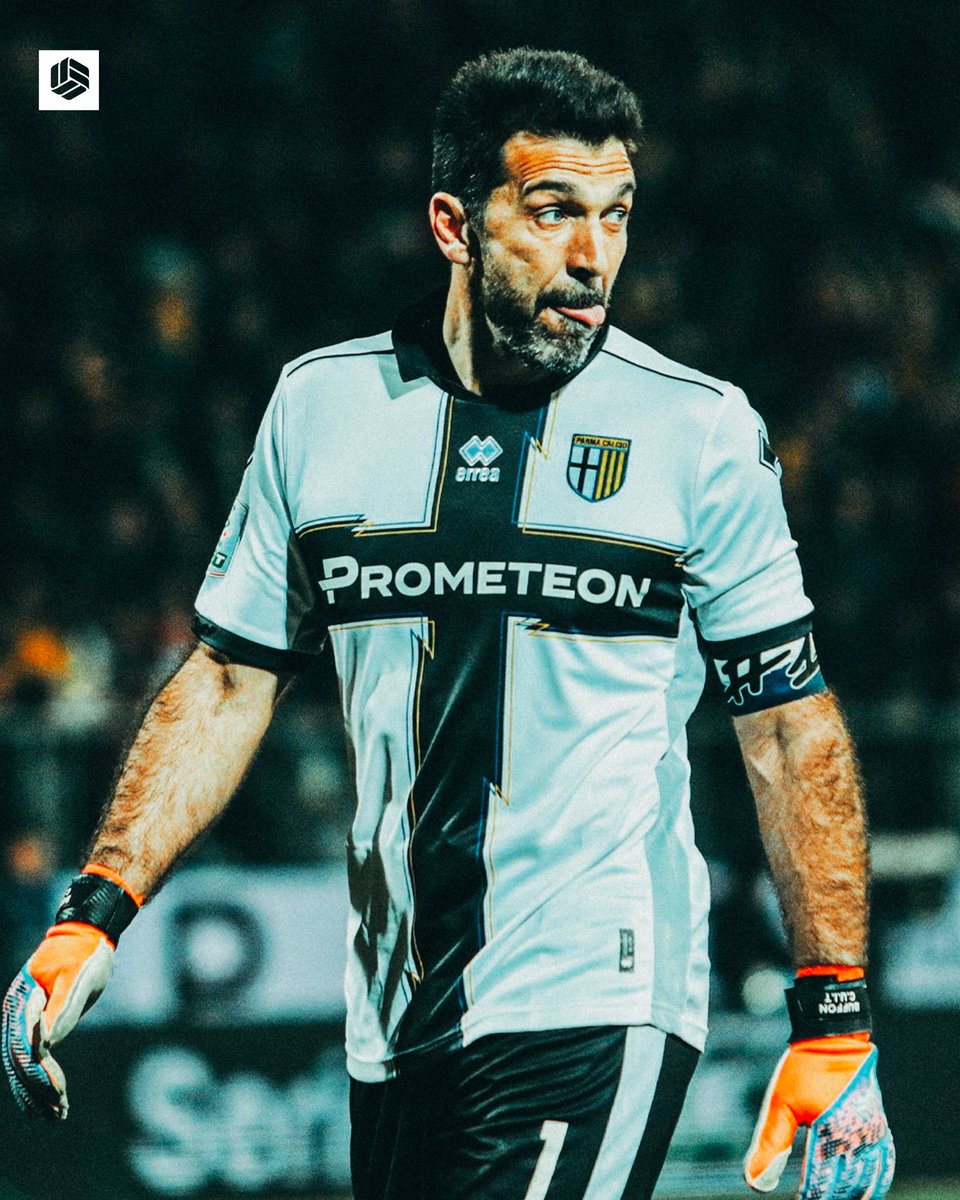 lnstantFoot's tweet photo. 28 ans de carrière et 1151 match joués. 

Une longévité 𝗲𝘅𝗰𝗲𝗽𝘁𝗶𝗼𝗻𝗻𝗲𝗹𝗹𝗲.

Aujourd’hui, le meilleur gardien de l’histoire tire sa révérence 🥹🇮🇹 https://t.co/lPiqrq3MDE