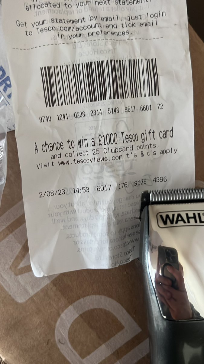 LewisRogers07's tweet photo. @Tesco @TescoComplaints @tesconews not happy to see my grooming kid bought 30 mins ago has clearly been returned and security tag replaced without even checking the product.. scratches on it and someone else’s hair lodged in the blades!! 😡 😤 #tesco #wahl #dirty https://t.co/S6acvA429M