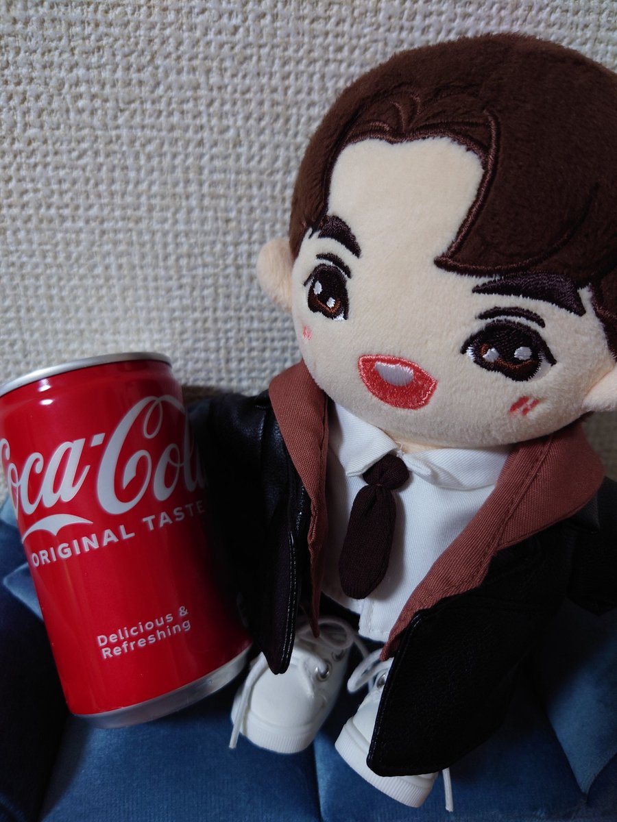 smrbw37's tweet photo. コーラ苦手だからちっちゃいのでお祝い🎉

#ARecipeForMagic #สูตรสำเร็จมื้อพิเศษ
#WINxCocaCola
#winmetawin https://t.co/RasmS8Cv8N