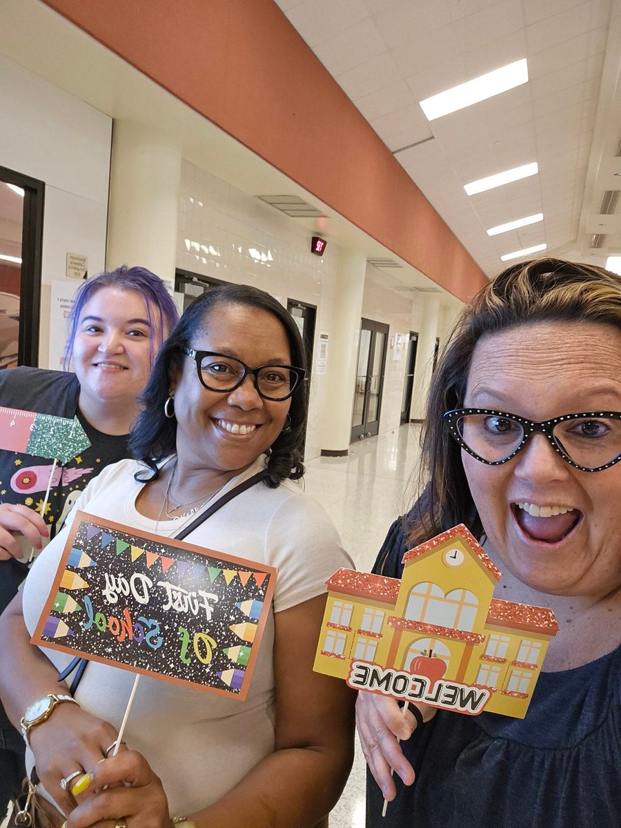 SOAR_LINC_NHS's tweet photo. We're BAAAAACK! Welcome back SOAR/LINC #GAMECHANGERS #AliefProud #WeAreAlief https://t.co/G7aA7Bz4Tk