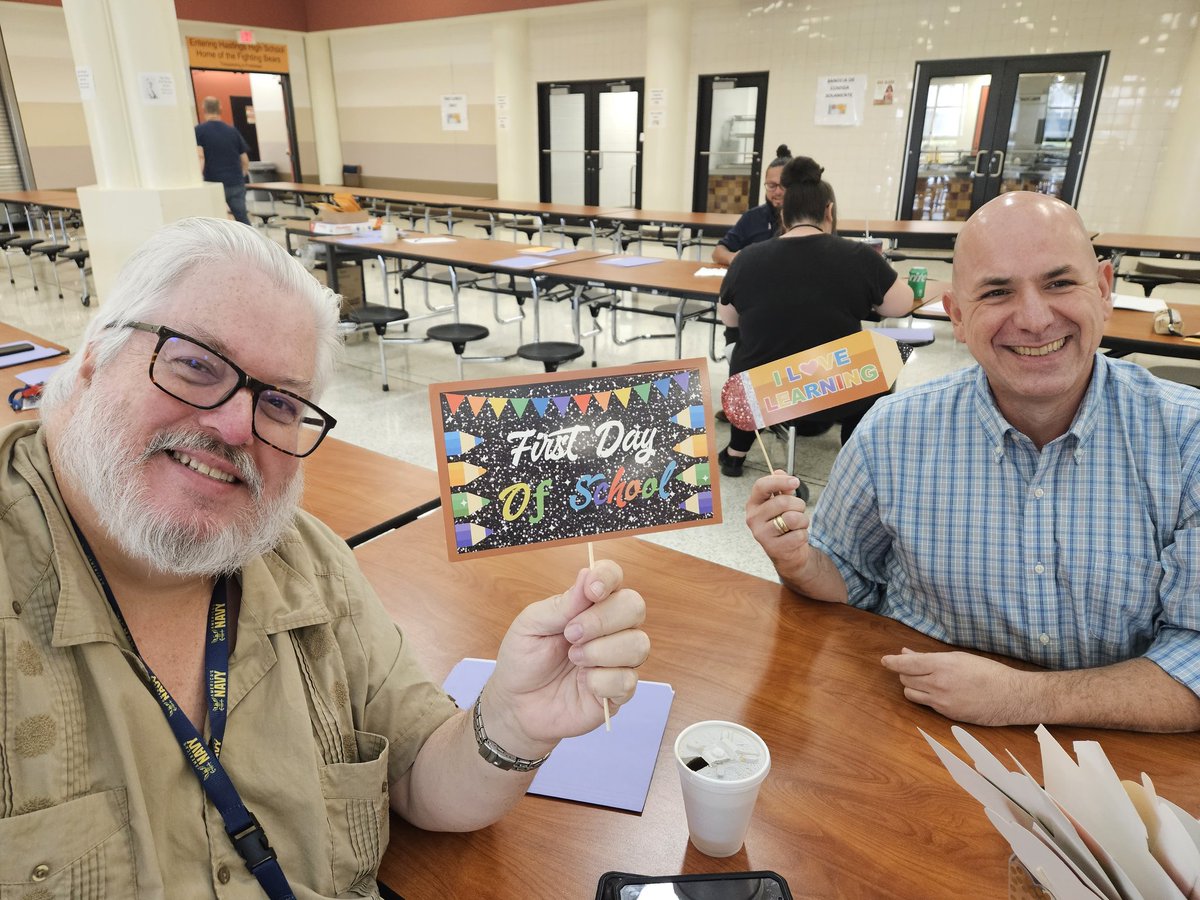 SOAR_LINC_NHS's tweet photo. We're BAAAAACK! Welcome back SOAR/LINC #GAMECHANGERS #AliefProud #WeAreAlief https://t.co/G7aA7Bz4Tk