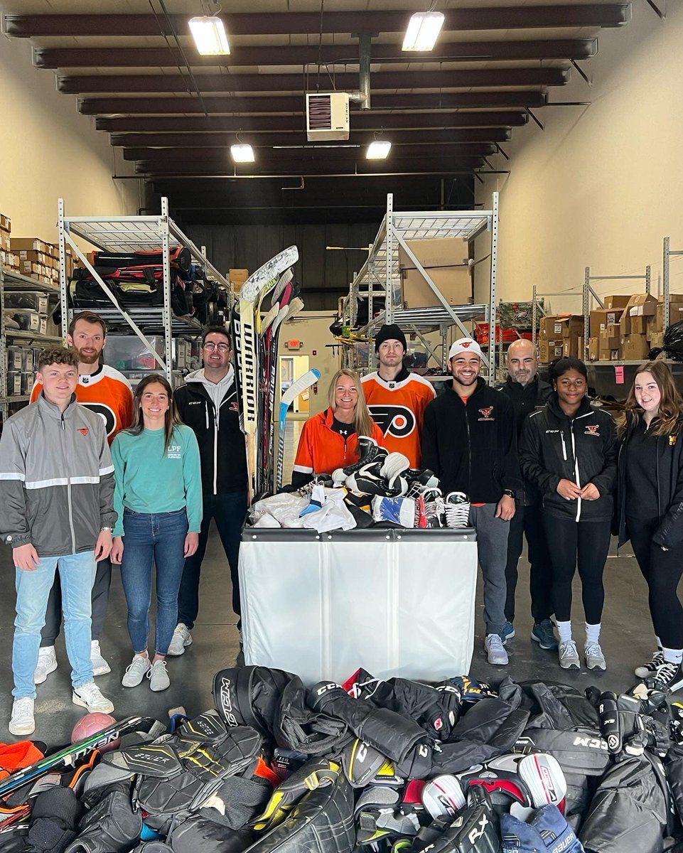 FlyersCharities's tweet photo. Over the entire course of the year, Flyers Charities and Community Relations strive to support our community on and off the ice!

You can read about all the projects and initiatives from this past year in our newly released 2022-2023 Impact Report: https://t.co/fs0dVwOYux https://t.co/1GHi2BgZS2