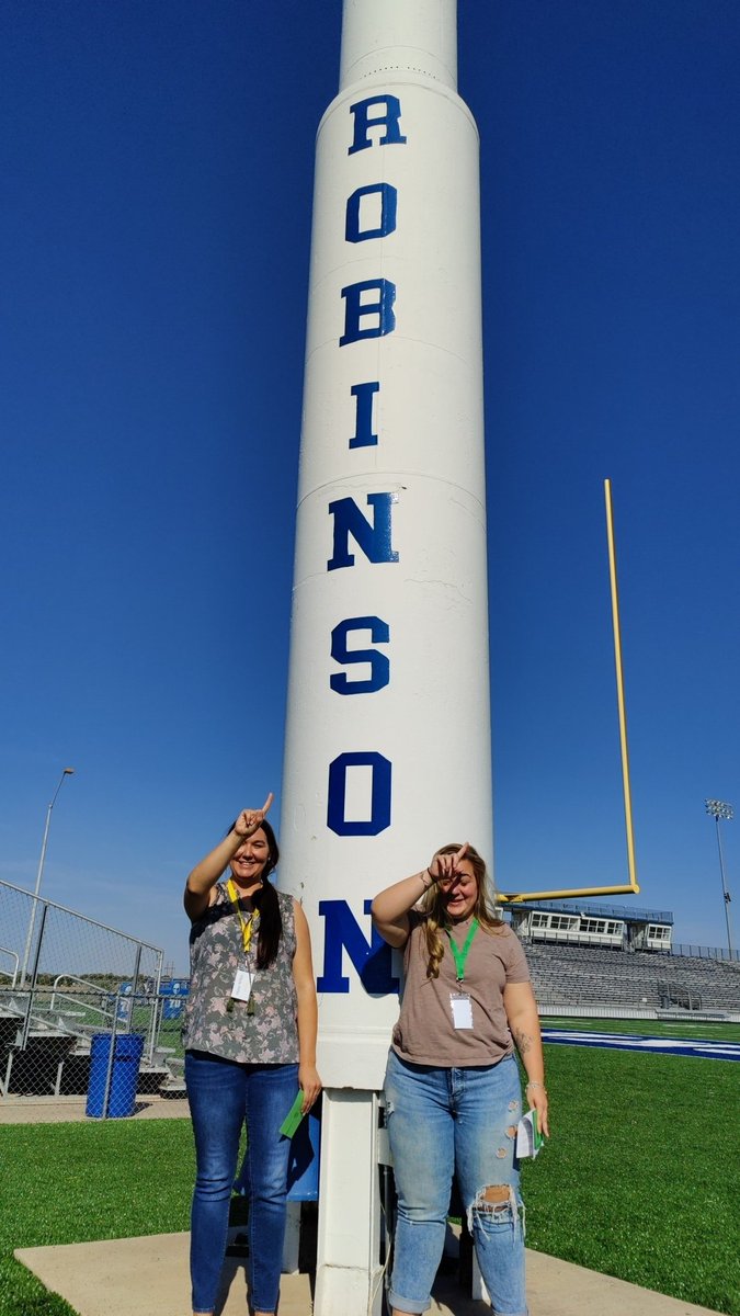2michaelherring's tweet photo. #RobinsonISD Isibindi!!! https://t.co/pBxXy2ro6z