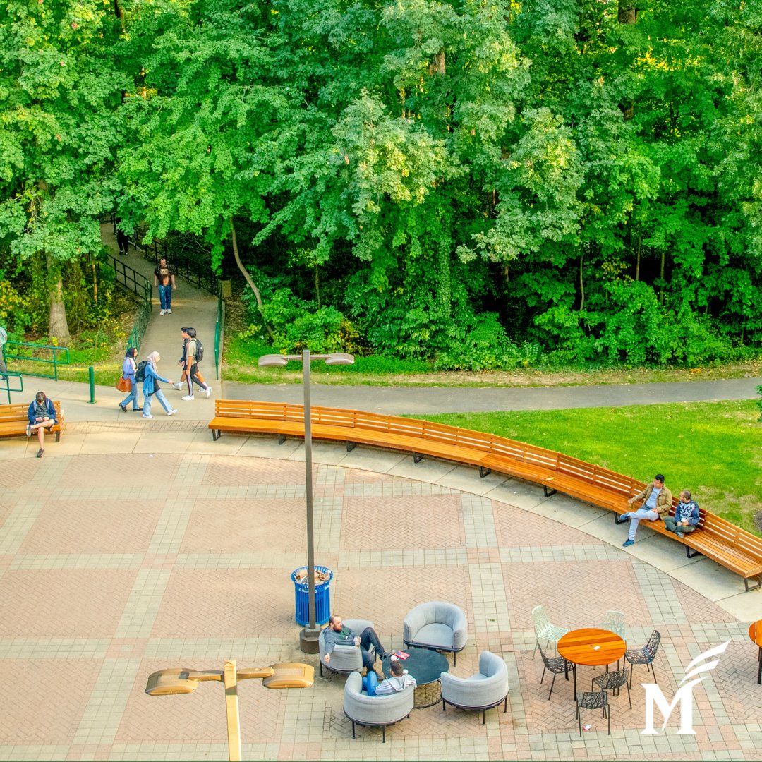 Outdoor chill spot:  ✅

#MasonNation
