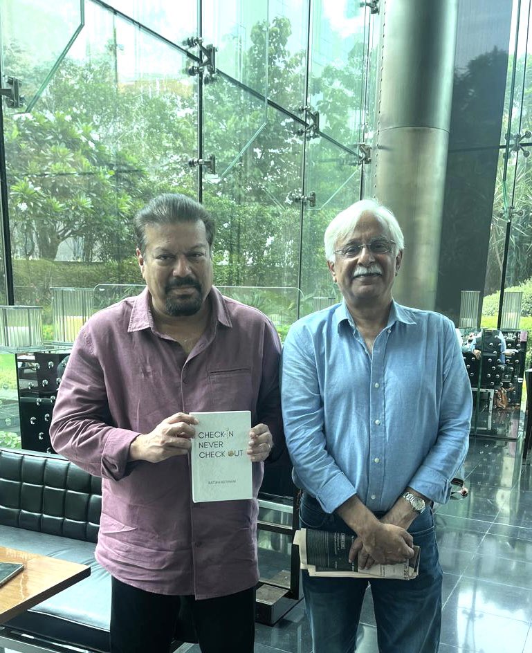 virsanghvi's tweet photo. What a pleasure to meet @rattan120261 again &amp; to receive a copy of his memoir. You can buy a copy on @amazonIN . Just started reading it and it’s terrific 

@story_mirror https://t.co/gTRerDDQpO