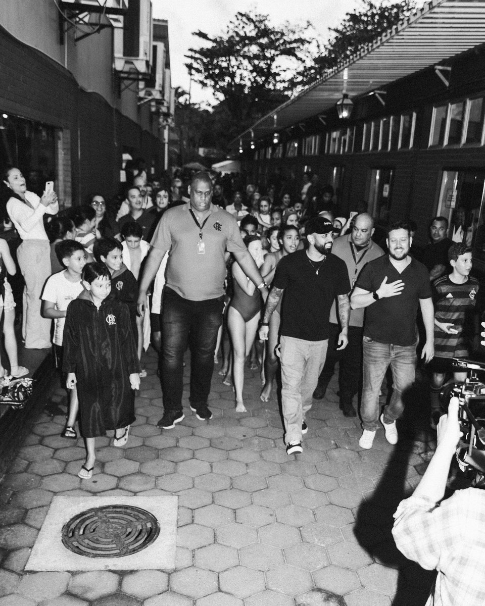 gabigol's tweet photo. Até a criança mostra o que é por suas ações; o seu procedimento revelará se ela é pura e justa.  Provérbios 20:11 https://t.co/u45AWnxU67