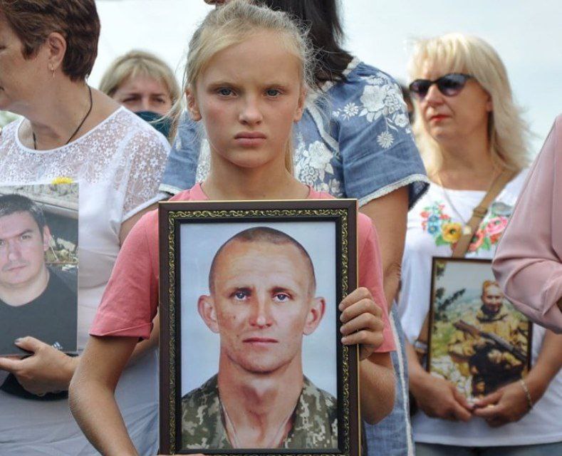 AlexBondODUA's tweet photo. 3 years difference between photos

✊🇺🇦 https://t.co/n2UTin9Cap