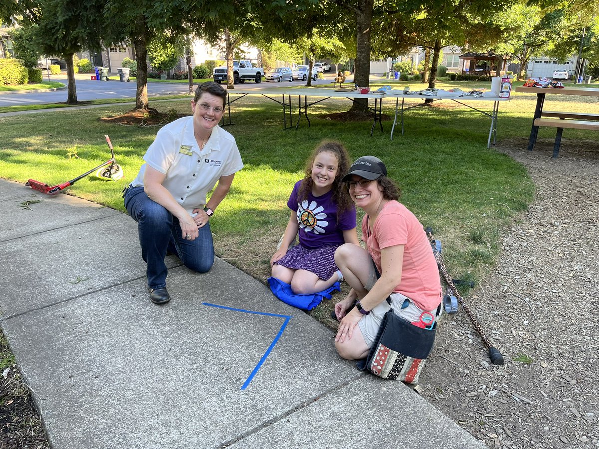 Wonderful @nationalnightout  2023 in Hillsboro! We know how to party! 17 neighborhoods came together to build community. For some it was their 10th anniversary doing so! Thanks to @hillsboropolice and @hillsborofire for coming out and adding to the fun!