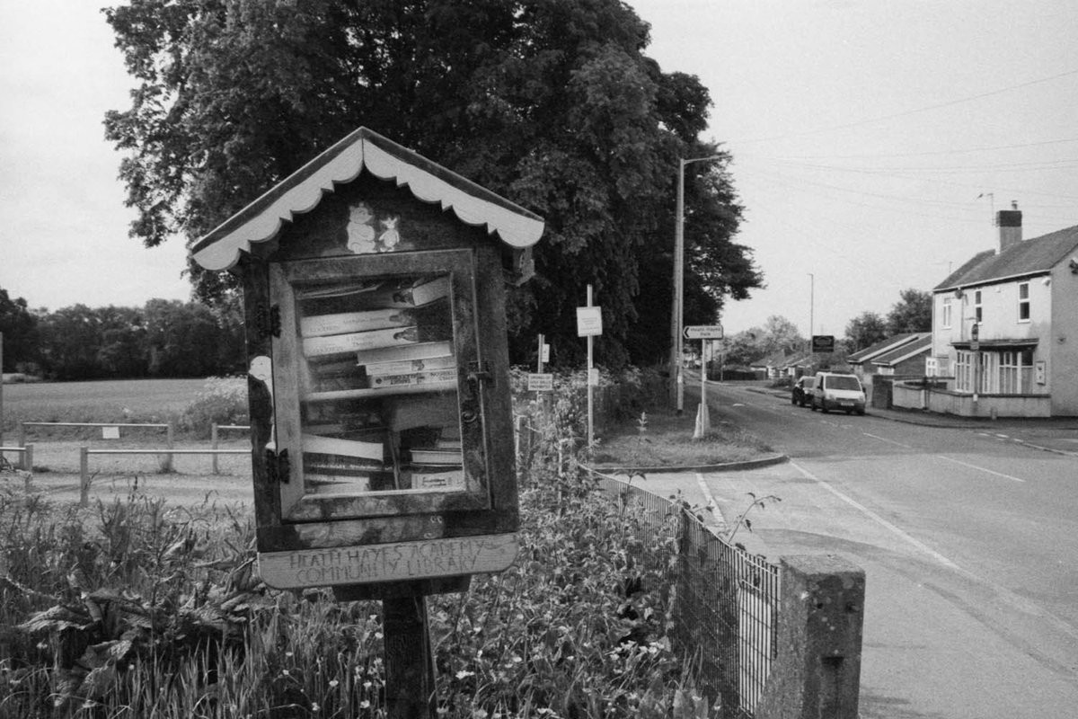 Roll 88

Blog post and more photos in bio

#photography #blackandwhitephotography #filmphotography #35mmfilm