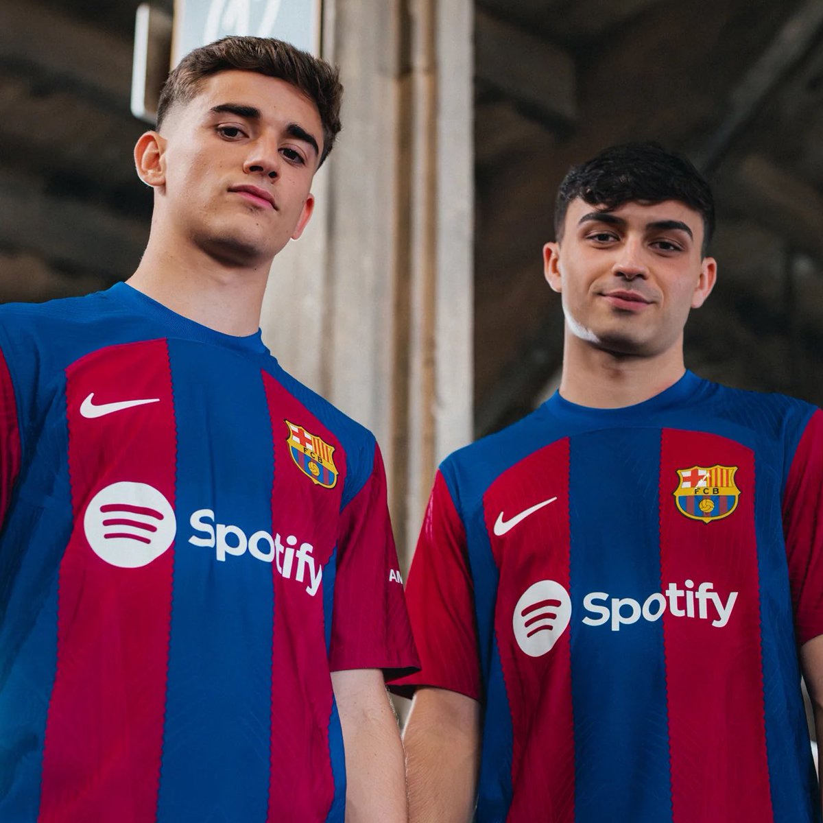 ElRomanoDelFCB's tweet photo. ❗Vamos a sortear una camiseta a elegir del Barcelona entre todos los que cumplan los siguientes requisitos:

✅ Dar RT a este tweet
✅ Seguir a @EspacioBarca y @ElRomanoDelFCB 

ℹ️ Jugador a elegir por el ganador!

🍀 SUERTE! Ganador el 6/8 https://t.co/HLAmq0w8s3