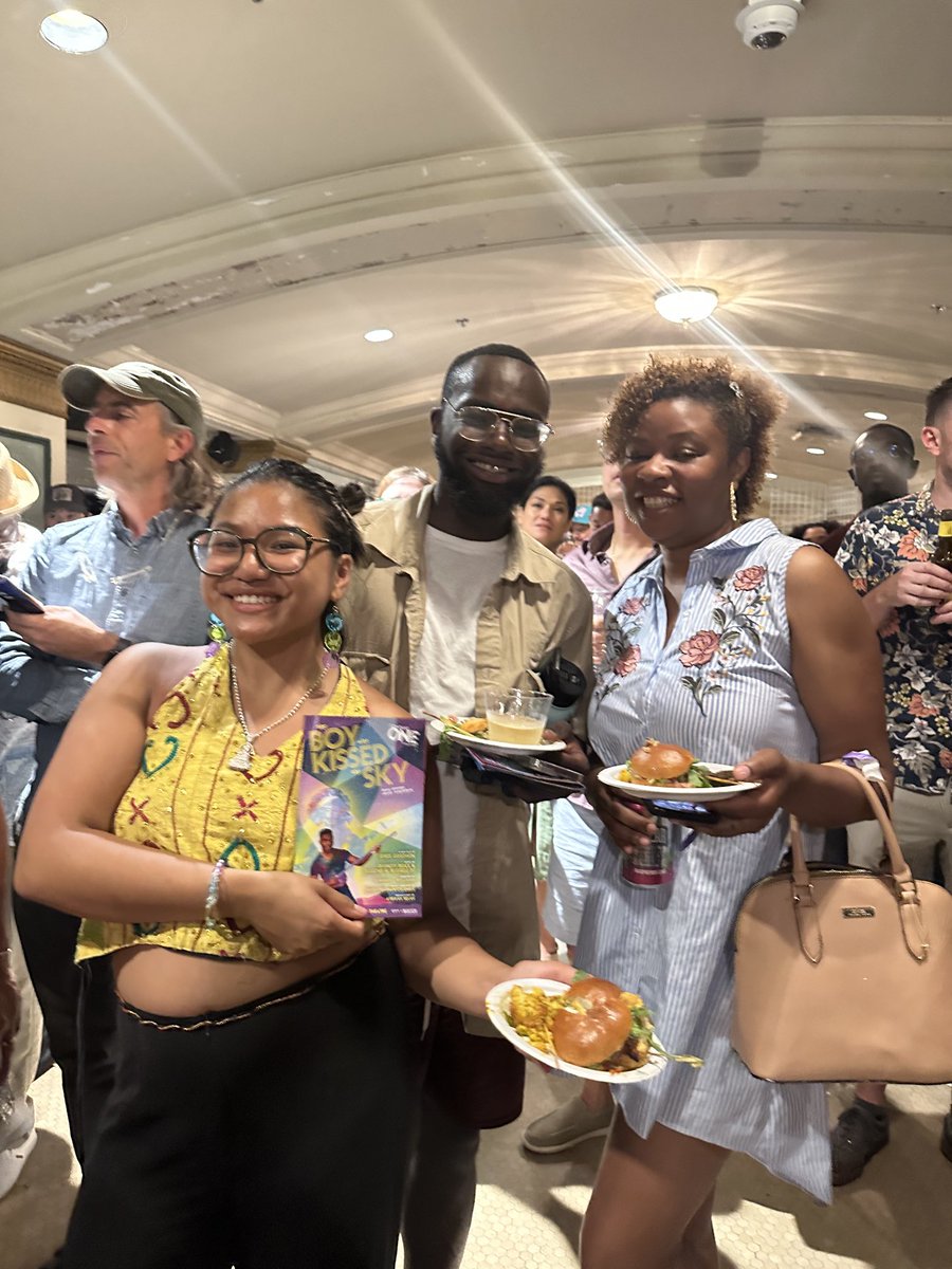 Outside The Box (@otbagency) on Twitter photo Vibes from last week!
“The Boy Who Kissed The Sky” now playing until August 12 <a href="/company_one/">Company One Theatre</a> #PayWhatYouWant Companyone.org Vibes from last week!
“The Boy Who Kissed The Sky” now playing until August 12 <a href="/company_one/">Company One Theatre</a> #PayWhatYouWant Companyone.org