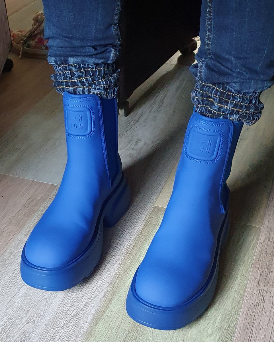 Renze60's tweet photo. Hoogwater.... https://t.co/crWaA0GR6x
