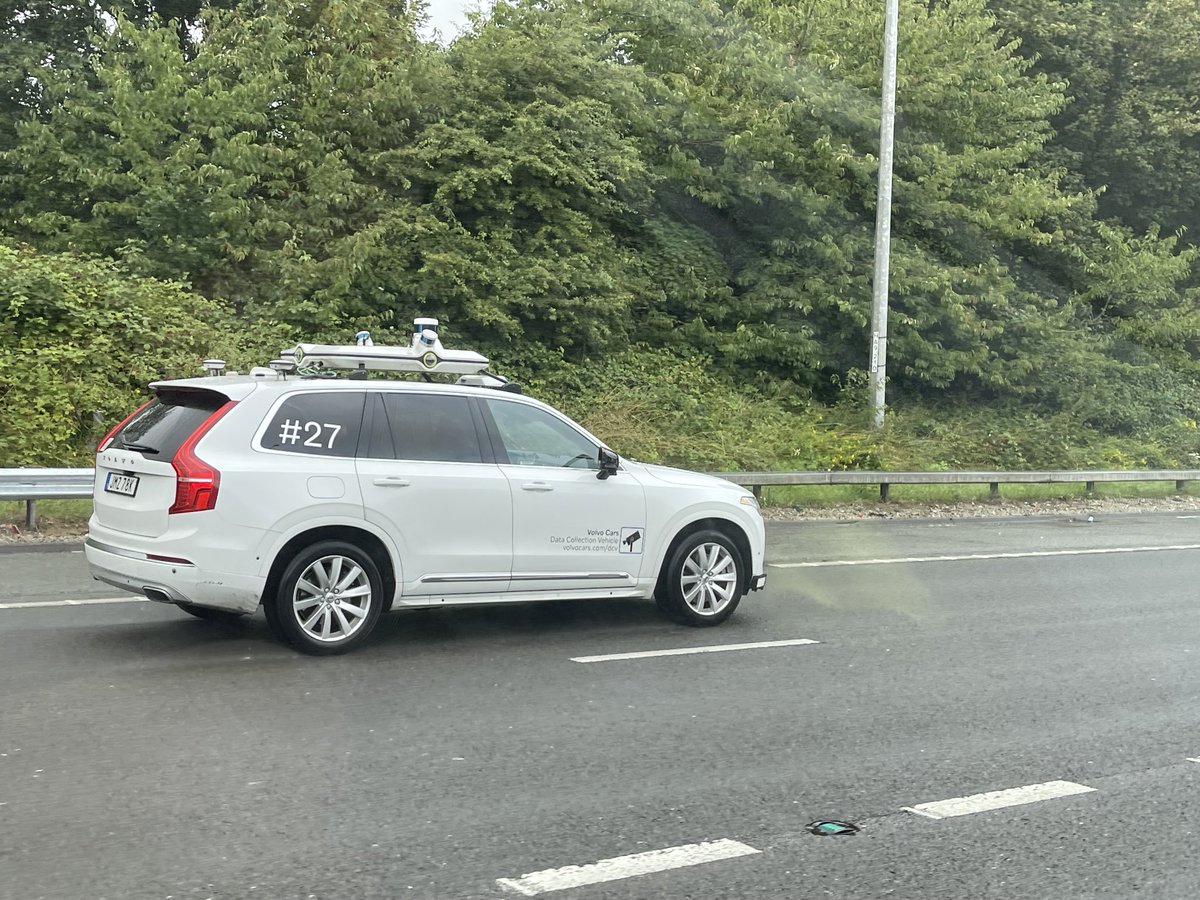 ⁦@VolvoCarUK⁩ ⁦<a href="/volvocars/">Volvo Cars</a>⁩ interesting seen on M25 ⁦<a href="/VisitKent/">Visit Kent</a>⁩ ⁦<a href="/NationalHways/">National Highways</a>⁩