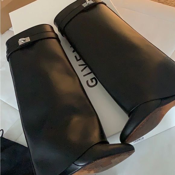 Givenchy shark boots ✨