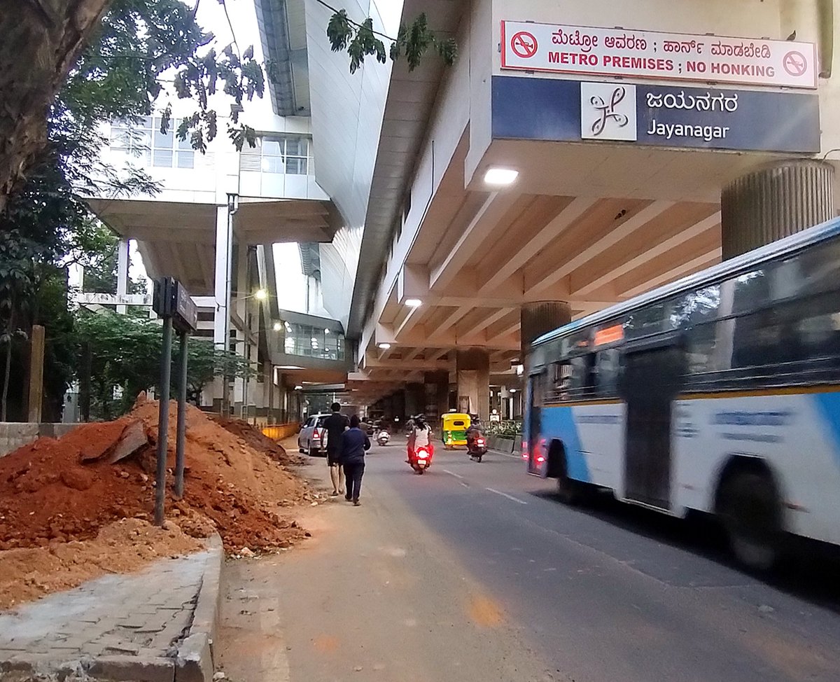 RBPachhapur's tweet photo. Debris of a renovated park on the #Footpath of RV main Road.
#Pedestrians negotiating with heavy vehicles.
Do we follow public works norms?
@BBMPCOMM
@BBMPAdmn
@ICCCBengaluru
#LetUsWalk
@walkabilityasia @urbanvoicesin @namma_BTM @anil_lulla @BengaluruAgenda @BlrCityPolice https://t.co/EKmAuWWUx8
