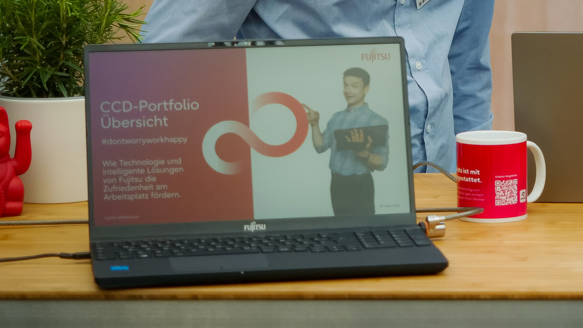 itbusinessde's tweet photo. Schlussstrich für Notebooks und PCs: Bis zum April 2024 beendet @Fujitsu_DE das Client-Business in Europa, die CCD-Sparte wird aufgegeben. Das Geschäft mit Services und Datacenter-Produkten wird weiterlaufen.
#Channel #Clientdevices
(Bild: Fujitsu)
https://t.co/6UU0HNQeWe https://t.co/LaqGqwCAu0