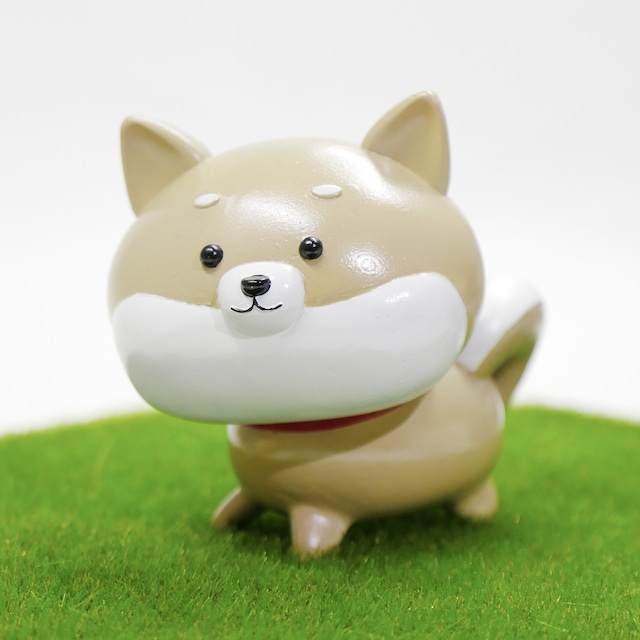 おはよー☀️

寝起きからこの顔が目に入るとほんと癒される🐶☺️